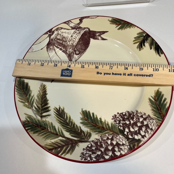 Williams Sonoma Christmas Carol 11” dinner plate.(set of 4) - Picture 5 of 5